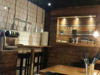 Mr. Bank Pizzas Drinks