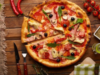 Mevlana Kebab Pizzeria