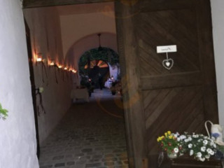 Schloßgarten Ratzenhofen Biergarten