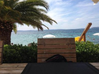 7 Palms